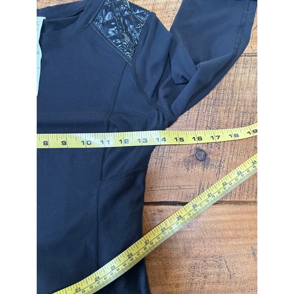 Lululemon Run Ice Queen Womens Black Long Sleeve Athletic Tee Reflective Logo 2 - Picture 9 of 11